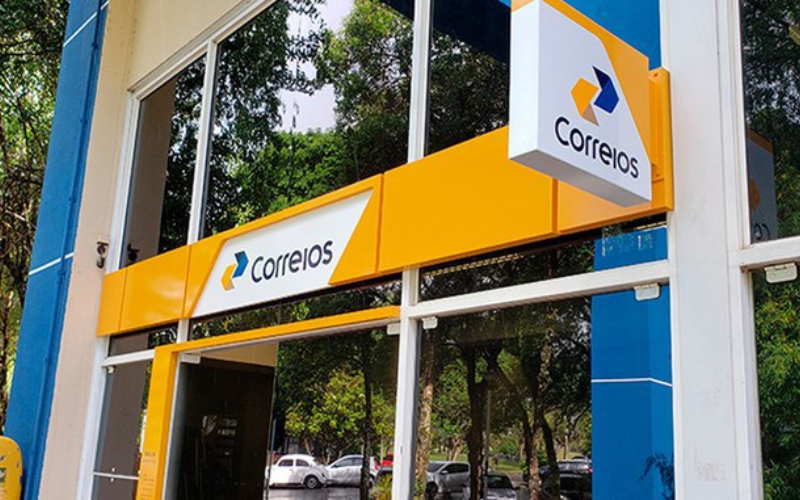 Concurso dos Correios será realizado em dezembro e os salários vão de R$ 2.429,26 até R$ 6.872,48. - Foto: Correios