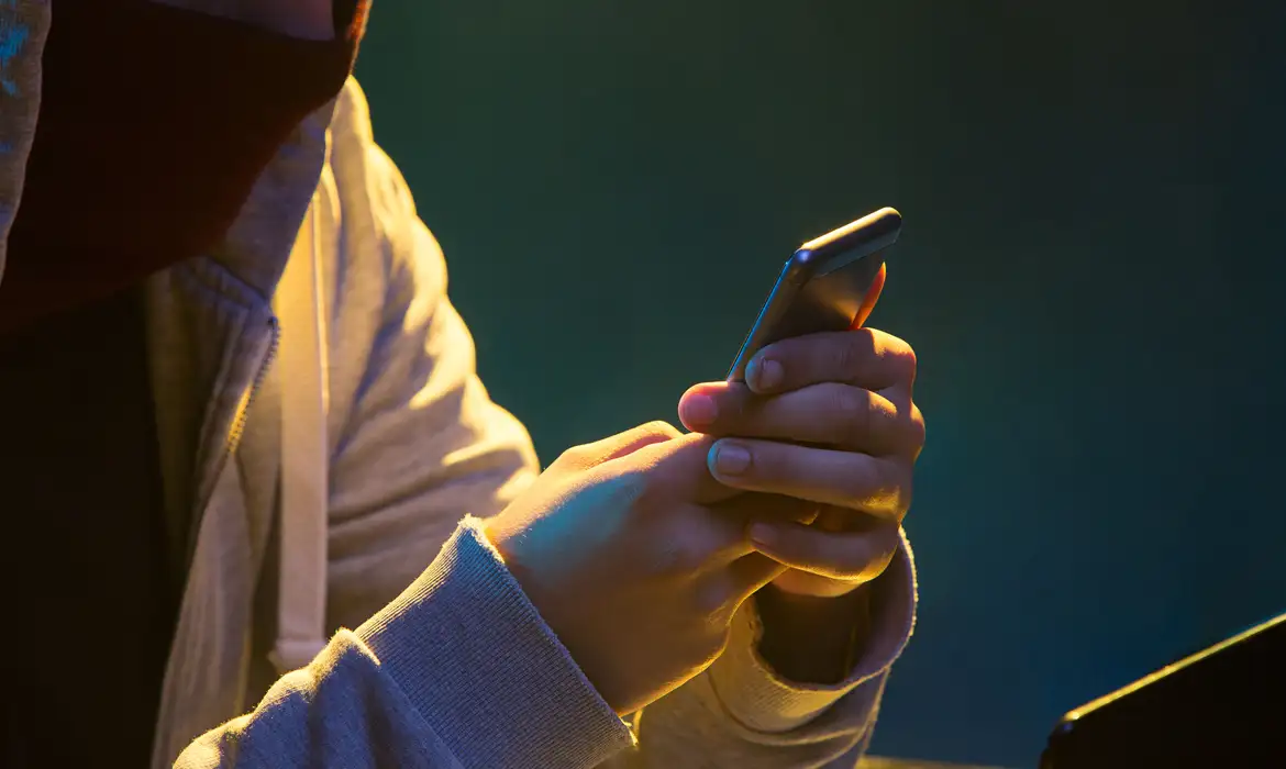 Não clicar em links suspeitos é fundamental para não acabar sendo vítima de golpe. - Foto: Freepik