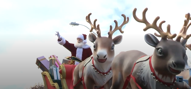 A ocorrência aconteceu durante um desfile de Natal, no Canadá. - Foto: Global News