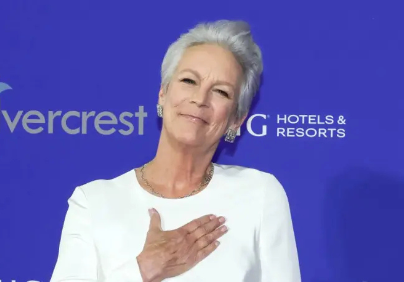 Jamie Lee Curtis se mobilizou e anunciou a doação de US$ 1 milhão para o combate ao fogo na Califórnia. - Foto: Getty Images