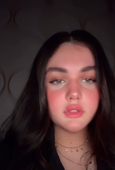 A jovem chocou pela voz e a semelhança com a avó. - Foto: @jaymemonjardim/Instagram