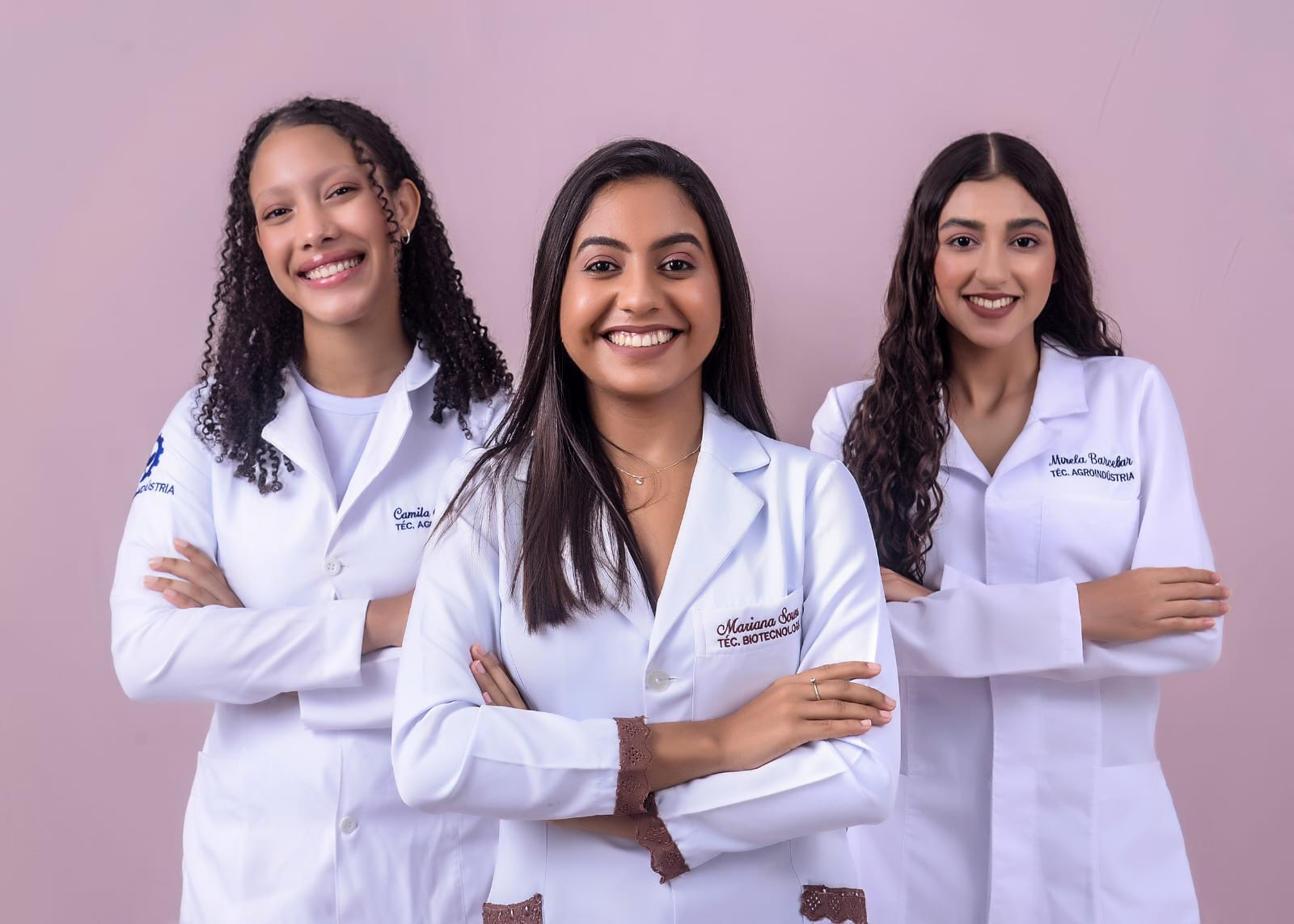 O grupo deve publicar o livro em breve. - Foto: Reprodução/Giro Ibirataia