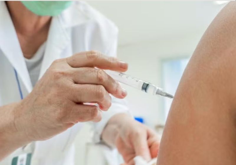 A vacina contra a gripe está disponível gratuitamente a partir de hoje nos postos de saúde da maior parte do Brasil, menos na região Norte. - Foto:  Prefeitura de Bertioga/Divulgação
