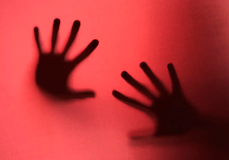 Brasil concedeu refúgio a 133 meninas e mulheres vítimas de mutilação genital. Essa violência infelizmente ainda acontece em vários países do mundo. - Foto: Freepick