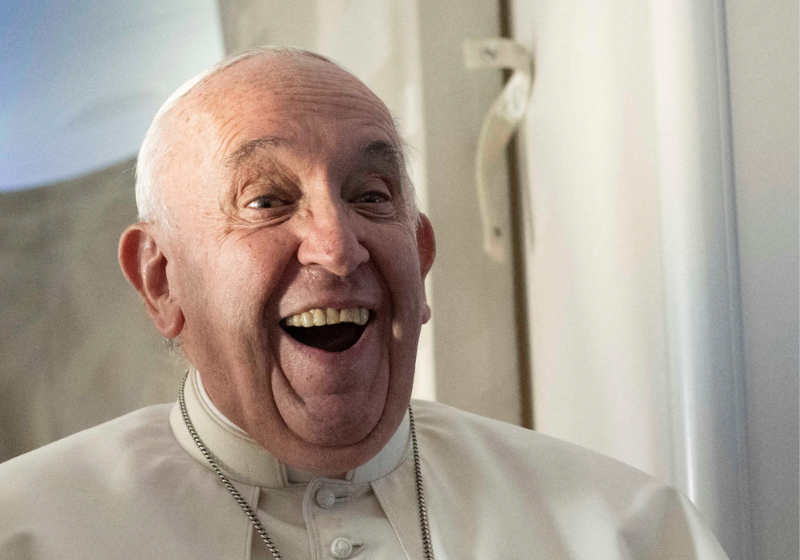 O pontífice rezava a Oração do Humor, ensinada por S. Tomás More. Foto: Vatican News