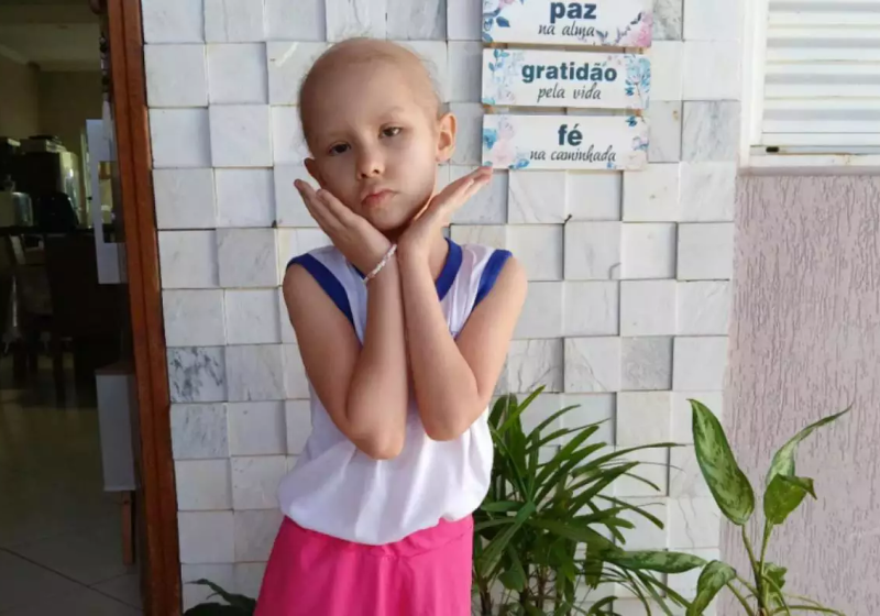 Elisa, de 7 anos, diagnosticada com câncer de cérebro fez tratamento completo e venceu a doença. Viva! @portallimeira 