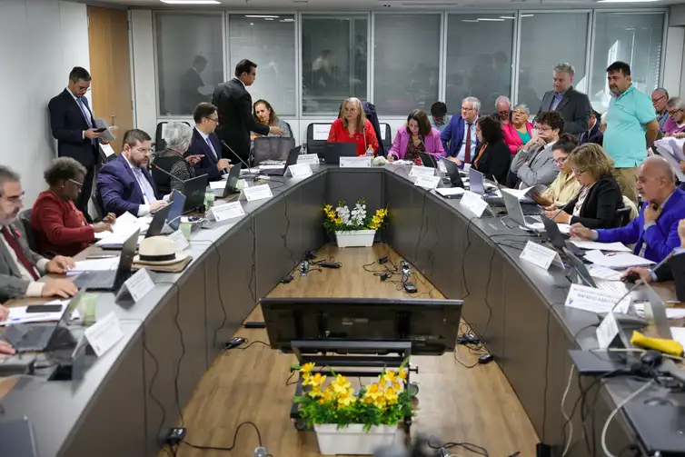 Na Comissão de Anistia, Dilma foi lembrada como um exemplo da luta pela democracia. - Foto: Agência Brasil