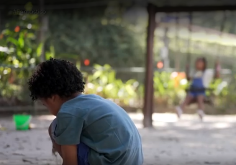 O exame inovador só pode ser feito em crianças e identifica aquelas que são autistas. Já está aprovado nos EUA. Foto: TV Globo