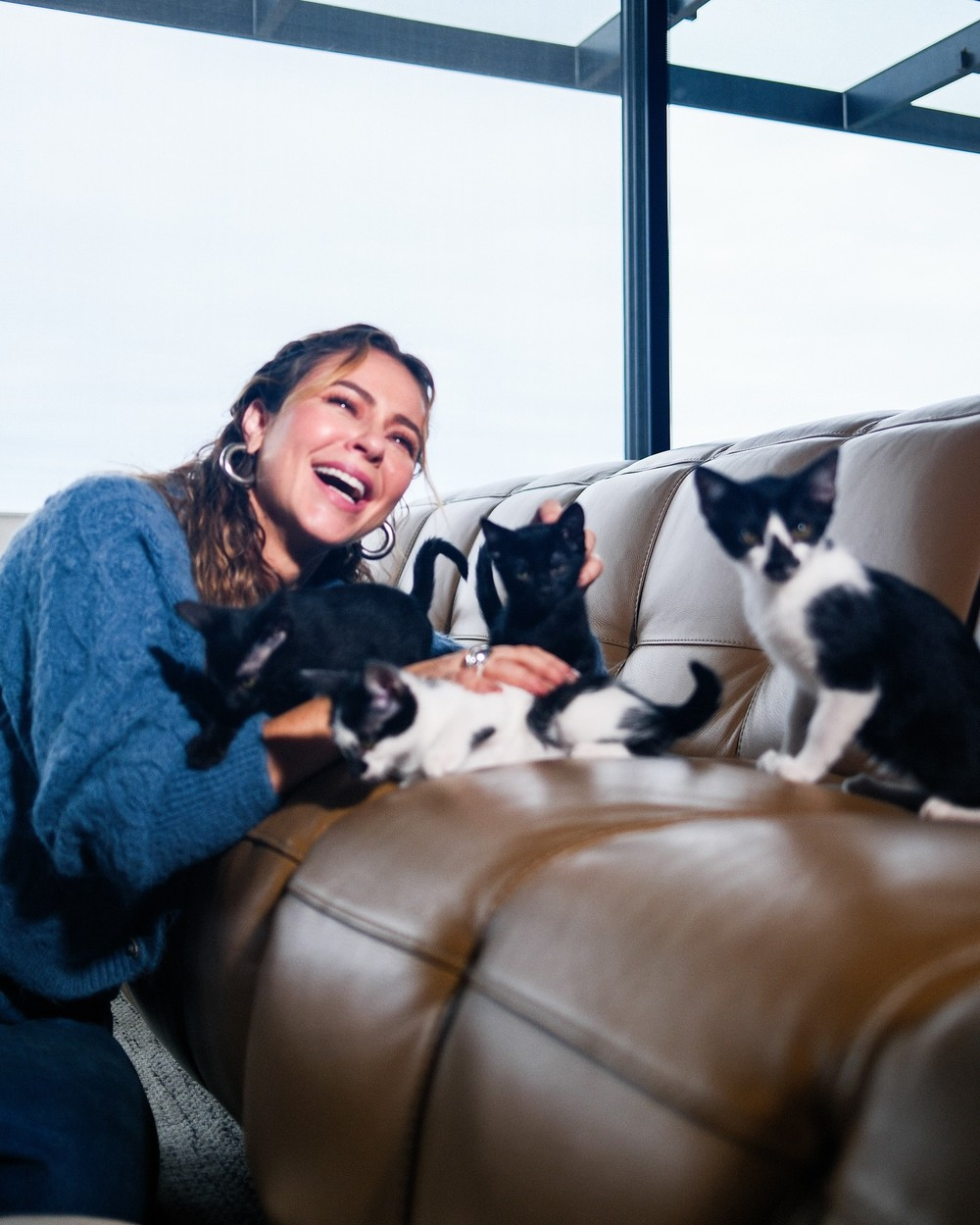 Paolla disse que adotar é um ato de amor e incentivou os seguidores a fazerem o mesmo. - Foto: @paollaoliveirareal/Instagram