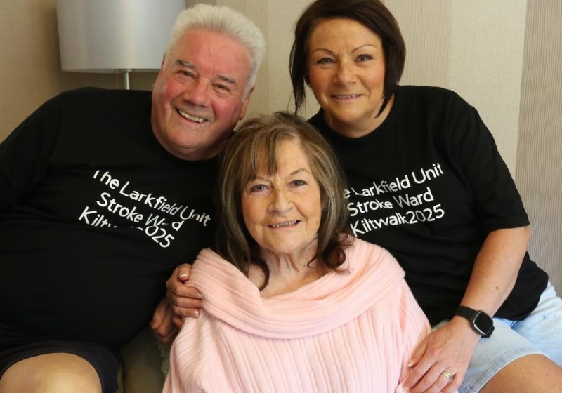 A equipe médica duvidou que essa vovó, da Escócia, chamada Millie, sobreviveria ao AVC. Ela, não só se recuperou como agora faz planos para viajar e curtir a vida.- Foto: SWNS