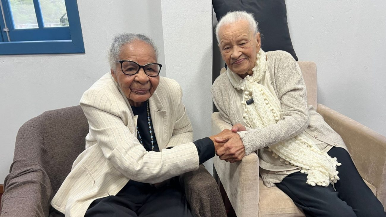 A amizade delas é de mais de um século. Incrível! - Foto: Prefeitura de Araquari/ND