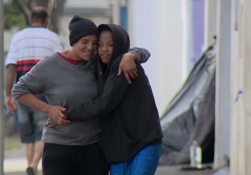 As mulheres viviam em um abrigo em Campinas e descobriram que são mãe e filha. - Foto: EPTV