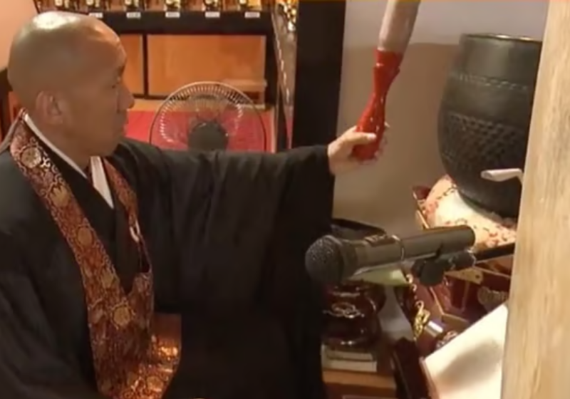 Aos 45 anos, o abade do templo Youkoku, em Niigata, no centro do Japão, saiu para passear com o cão quando ambos foram surpreendidos pelo urso feroz. Foto: SCMP