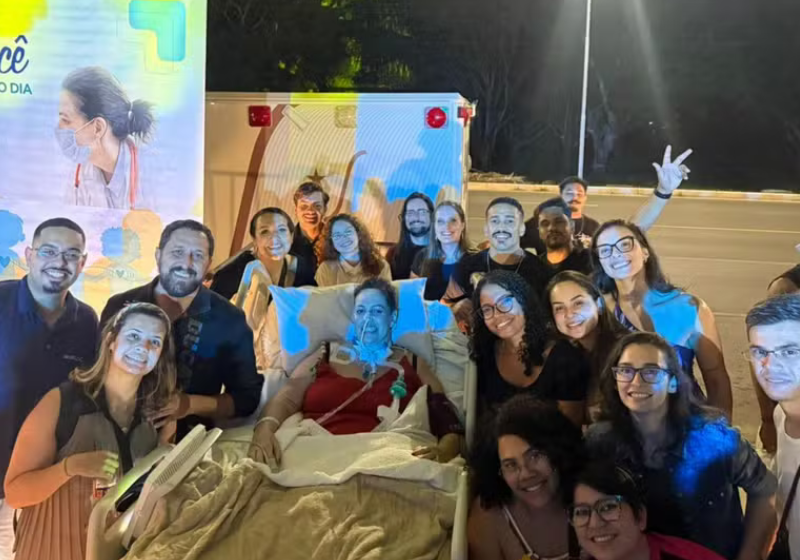Tati, a paciente de Brasília internada há seis meses com doença rara, realizou o sonho de ir no pagode ao ar livre no Parque da Cidade. - Foto: Arquivo pessoal