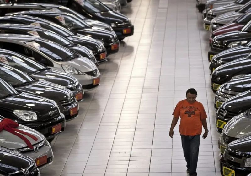 O IPI zero fez vários carros econômicos ficaram bem mais baratos nas concessionárias. - Foto: Marcelo Camargo/Agência Brasil