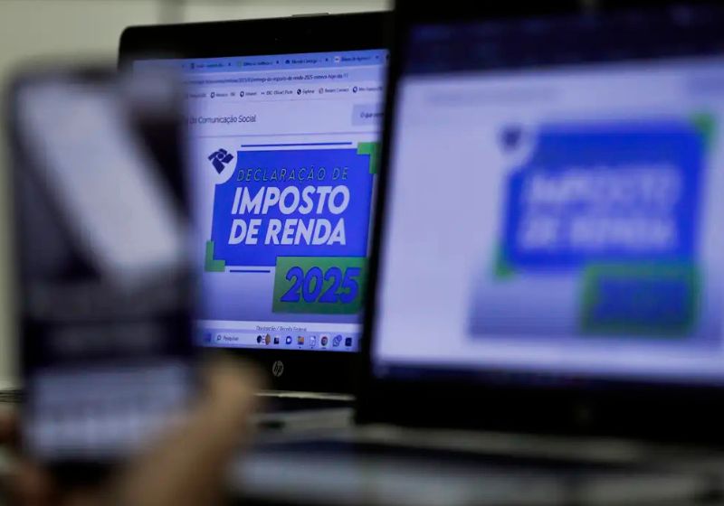 Comissão especial da Câmara aprova PL da isenção do Imposto de Renda para trabalhadores que recebem até R$ 5 mil por mês. - Foto: Joédson Alves/Agência Brasil