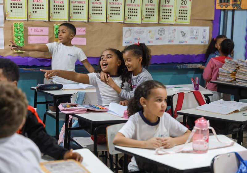 Alunos da Cidade de Deus, no Rio de Janeiro, vão aprender a acolher crianças deficiências escola. - Foto: ONG Nóiz
