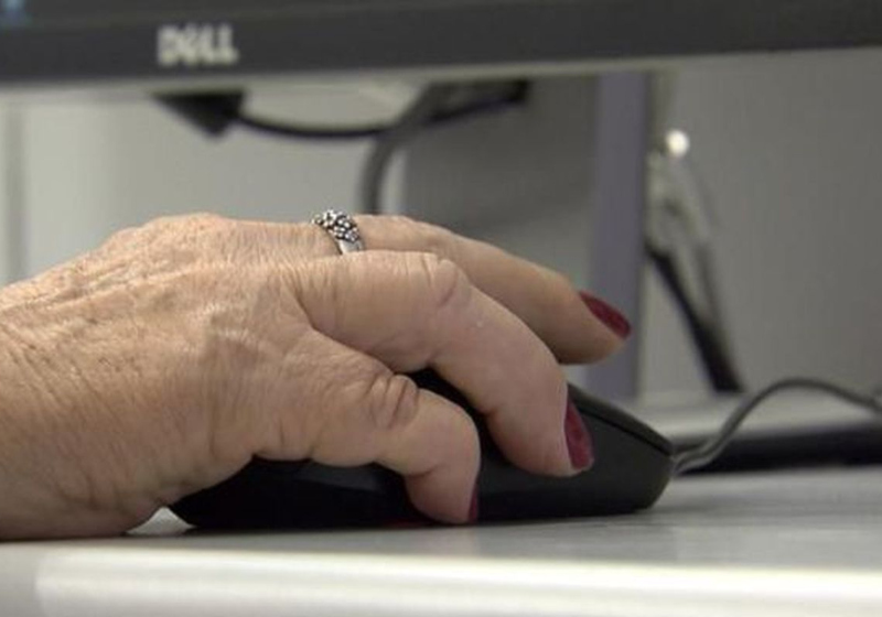 O banco, do Amapá, foi condenado pela justiça por etarismo, como um local tóxico para funcionários idosos trabalharem. - Foto: reprodução TV Brasil