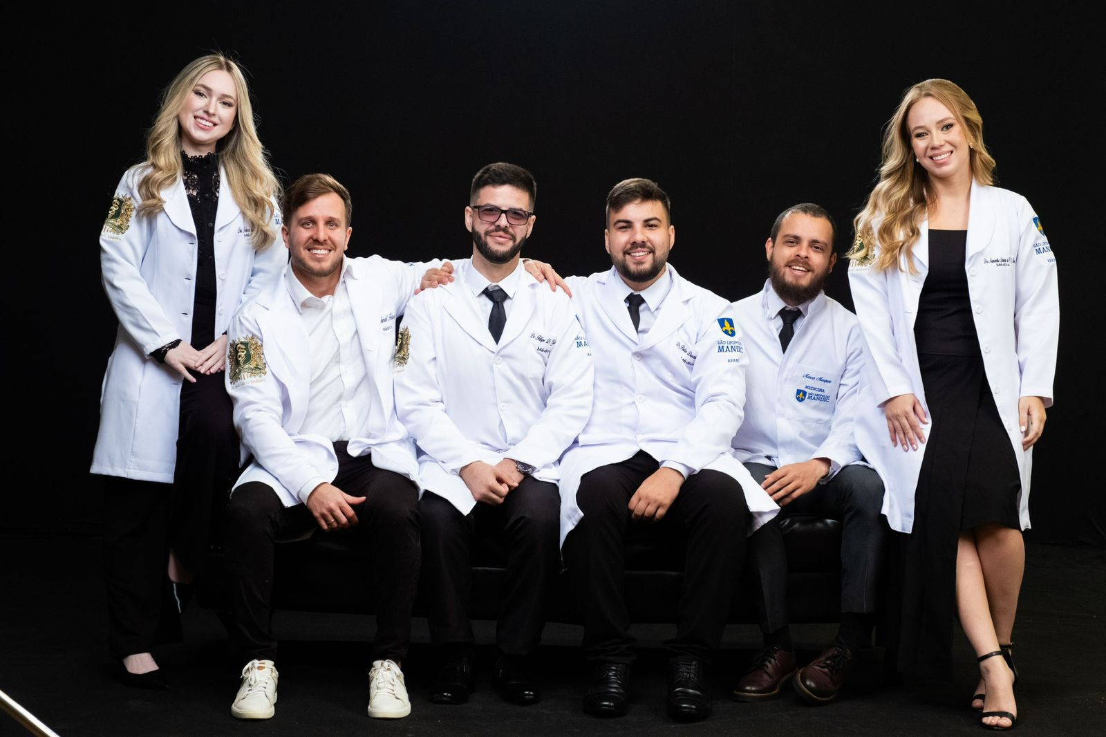 Os seis primos se formam juntos em Medicina na Faculdade São Leopoldo Mandic, em Araras (SP). - Foto: Arquivo pessoal