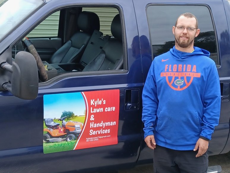 Kyle pôde voltar a trabalhar graças a solidariedade - Foto: arquivo pessoal