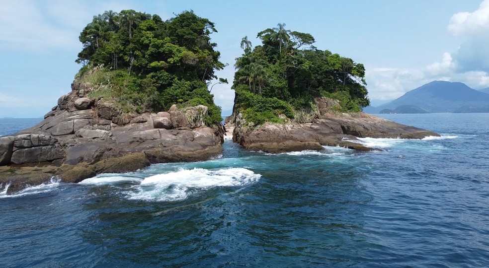 Ilha Rachada, em Ubatuba, SP — Foto: Bruno Amir