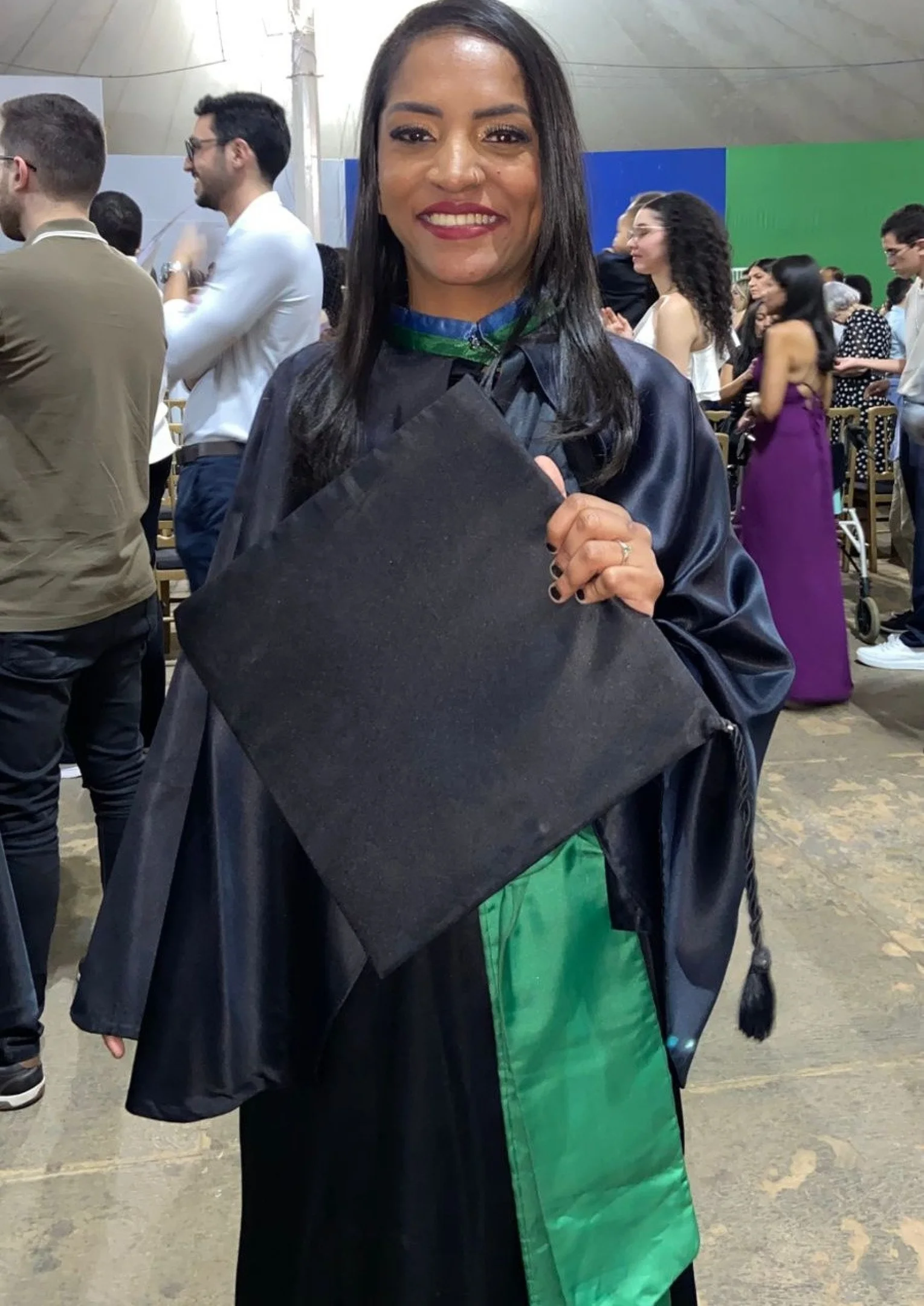 Formada em Medicina ela agora quer se especializar em psiquiatria. - Foto: arquivo pessoal