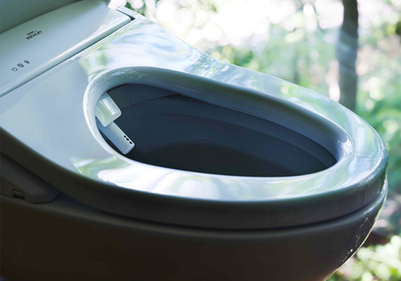 Tem muita gente dando adeus ao papel higiênico no Japão após essa ideia incrível do assento de vaso sanitário com jato de água quente. - Foto: washlet