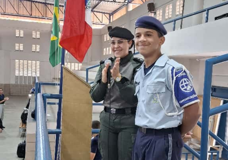 O jovem é aluno do Colégio Militar de Juazeiro do Norte, no CE e salvou a vida do idoso - Foto: reprodução PMCE