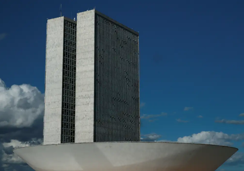 O novo concurso da Câmara dos Deputados foi autorizado e terá salários de até R4 20 mil. - Foto: Marcello Casal/Agência Brasil