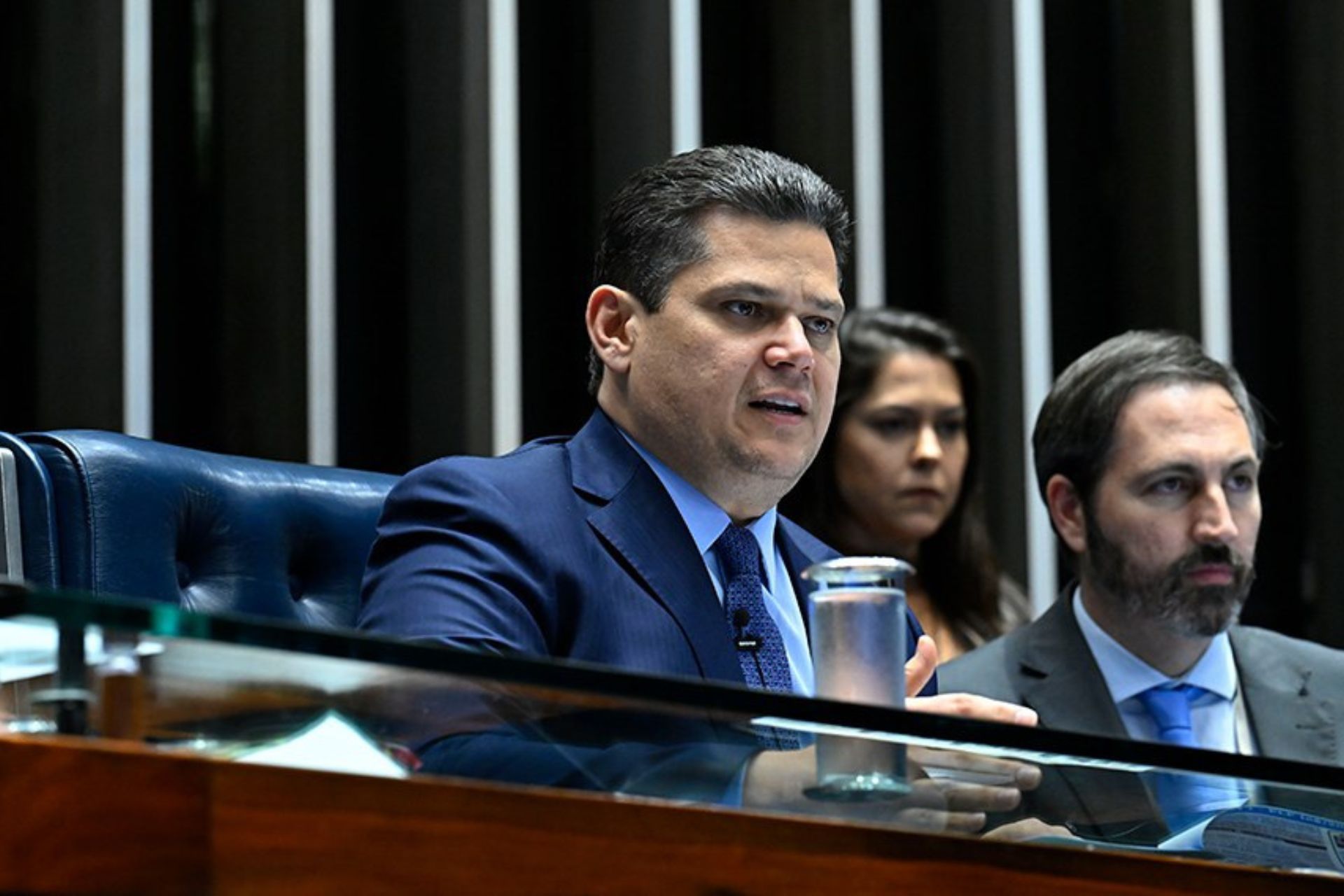 O presidente do Senado, Davi Alcolumbre, mandou arquivar a PEC da Blindagem nesta quarta, 24, depois que a CCJ rejeitou a proposta, por unanimidade. - Foto: Agência Senado