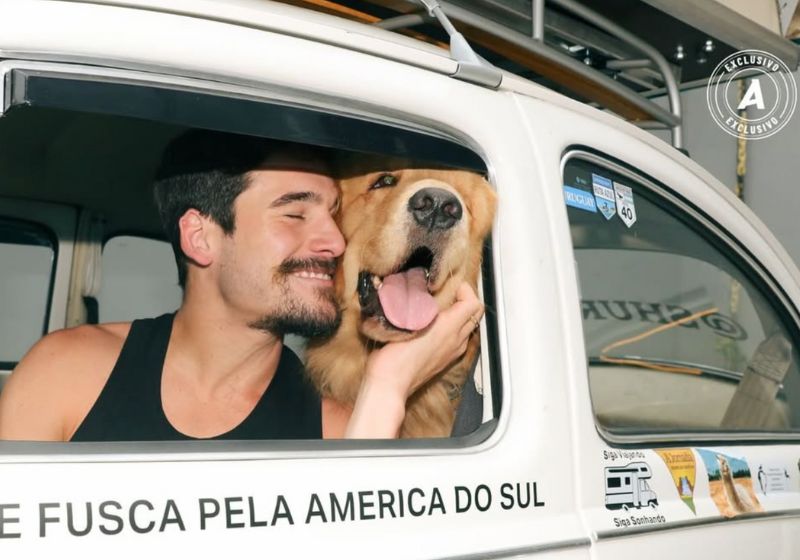 A primeira foto de Nicolas Prattes caracterizado como Jesse Koz, no filme “Minha Vida com Shurastey”. - Foto: reprodução/AdoroCinema