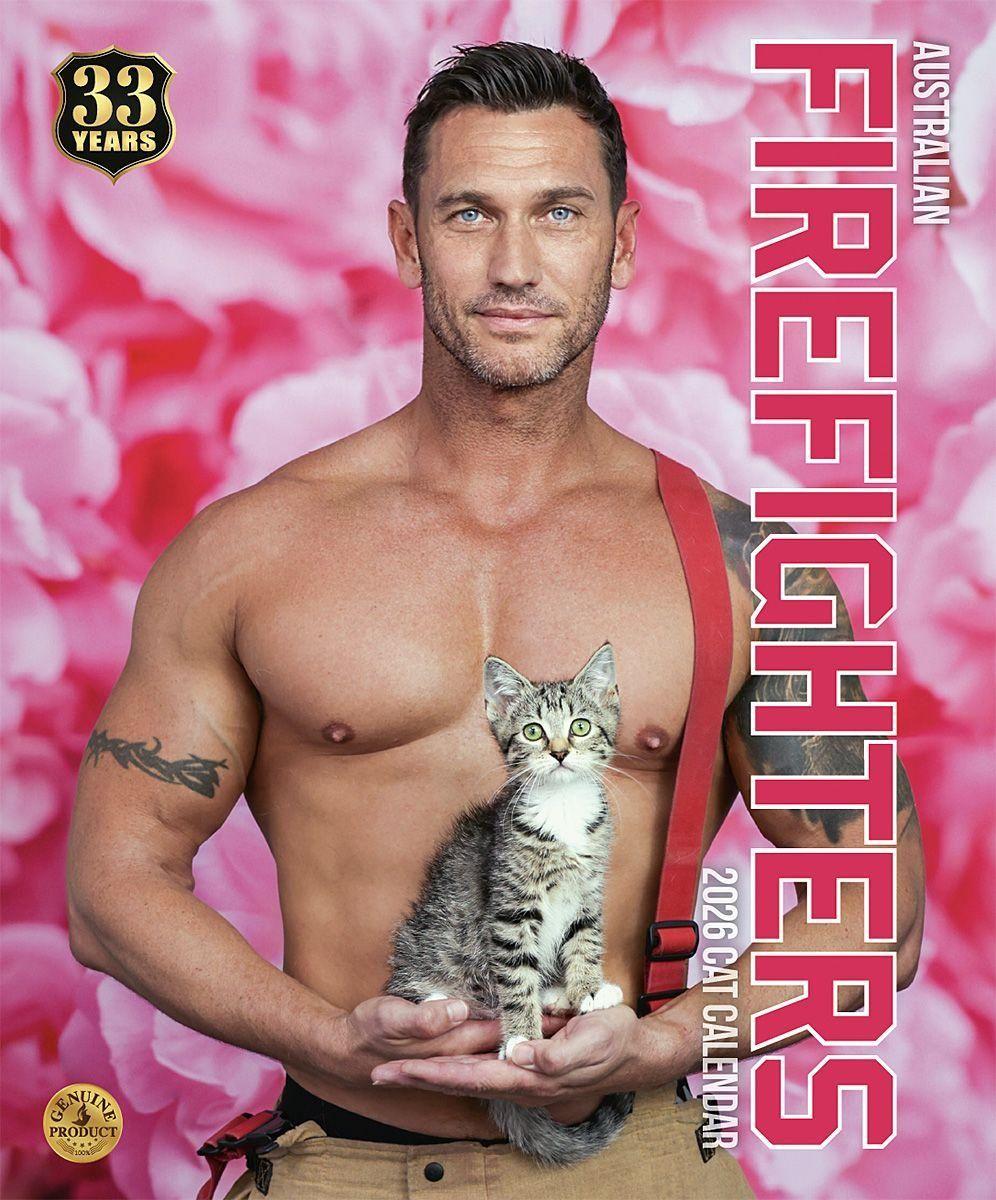 Capa da edição bombeiros com gatos. - Foto: Australian Firefighters Calendar