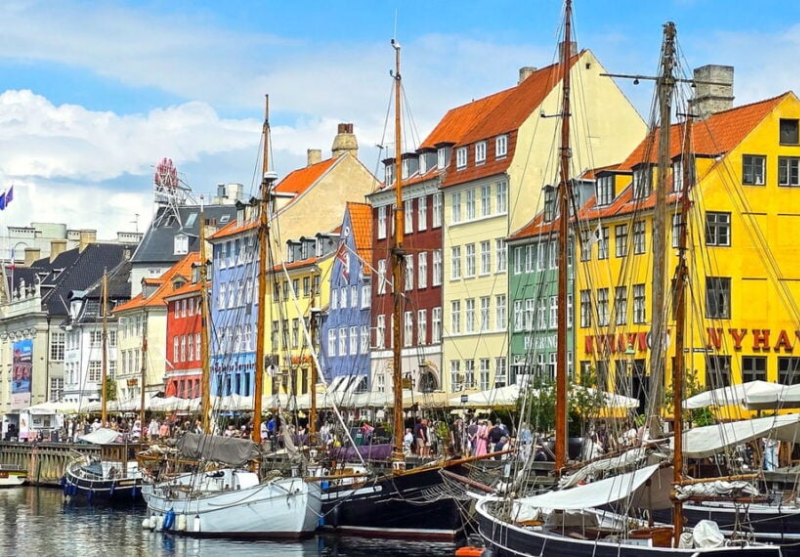 Veja o ranking das cidades mais felizes do mundo, considerando governo, sustentabilidade e qualidade de vida. Copenhague, na Dinamarca, venceu. - Foto: Depositphotos