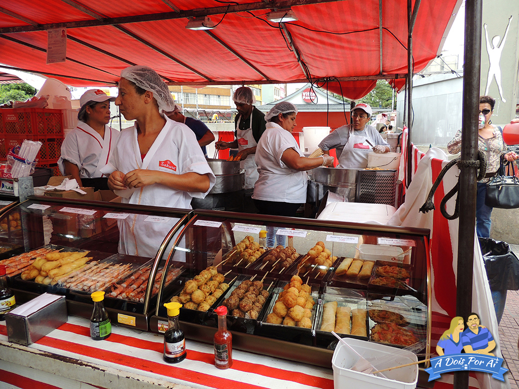 A feira da Liberdade tem comidas típicas, preços justos e atendimento com gentileza e educação. - Foto: divulgação