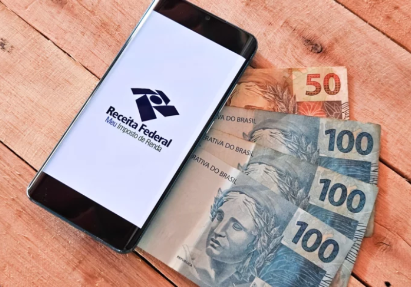 O texto sobre a isenção do Imposto de Renda (IR) segue agora para aprovação do Senado - Foto: Adobe Stock