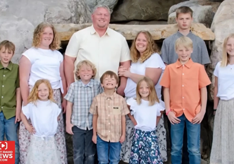 Casal com 5 filhos adota mais 4 crianças órfãs; não separar a família