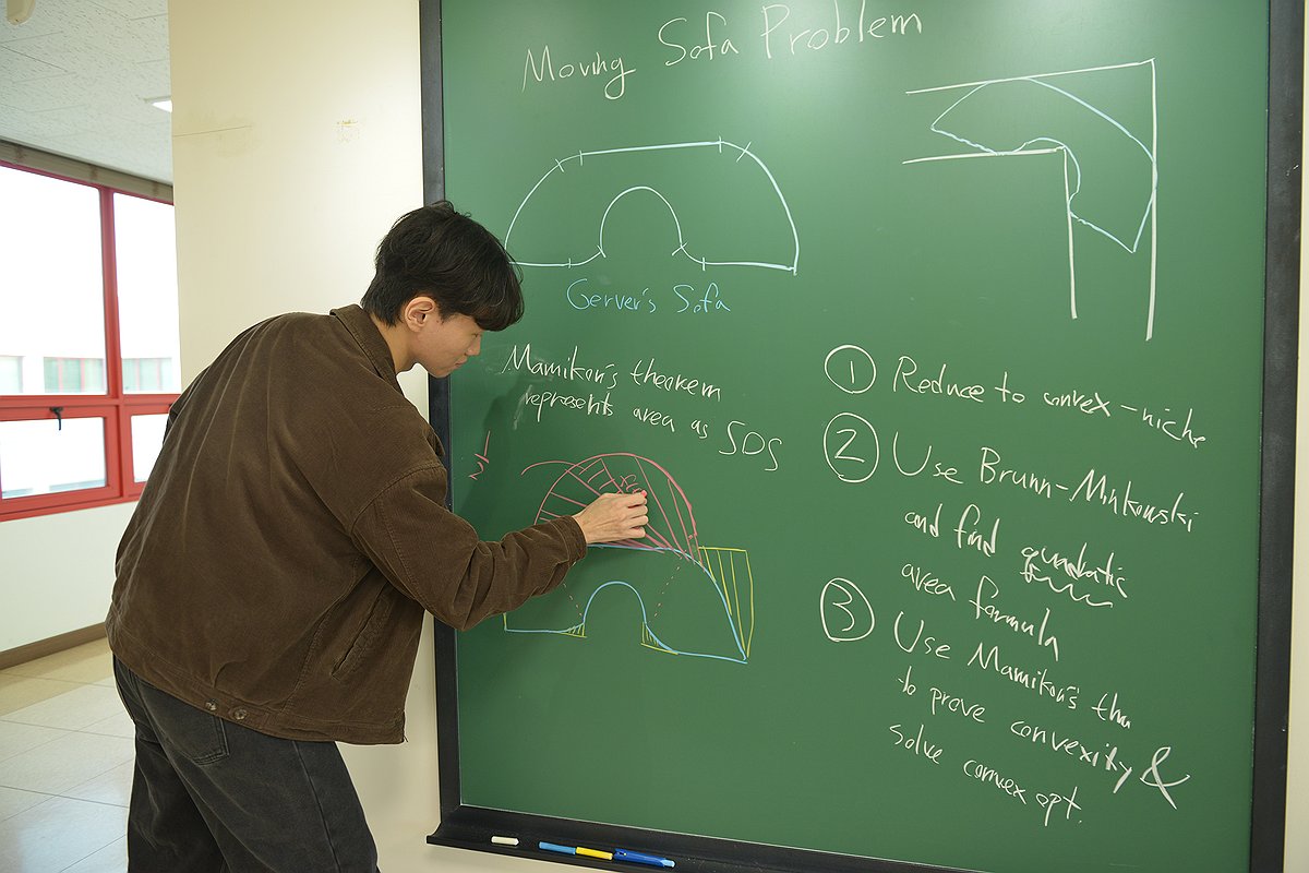 Jovem resolve enigma matemático que pesquisadores não conseguiram por 60 anos