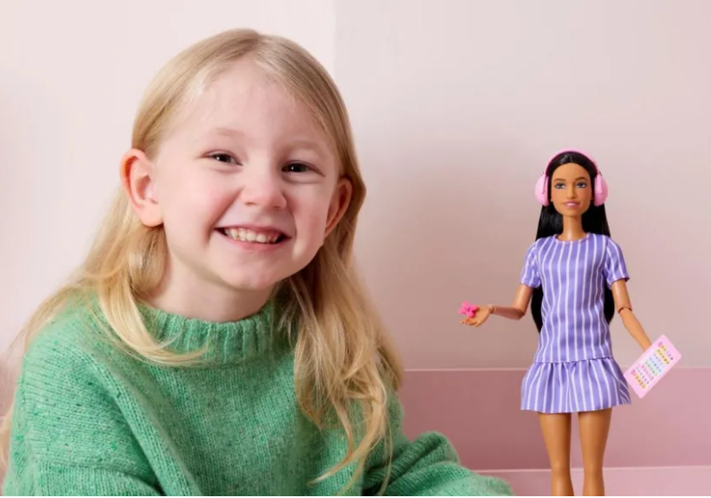 Penelope participou das pesquisas da Mattel. A menina inspirou a criação da nova Barbie com autismo - Foto: Mattel