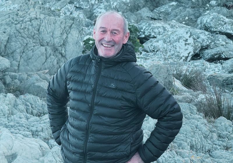 A polícia disse que o idoso desaparecido numa trilha na Austrália por 3 semanas tem "muita sorte" de estar vivo. Ele se refugiou numa cabana. - Foto: polícia Nova Zelândia