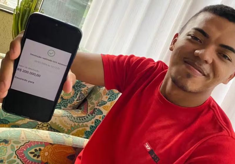 Leandro, o jovem que devolveu o Pix de R$ 200 mil, enviado por engano, é honesto e humilde. Trabalhou na roça e segue exemplo do pai que morreu - Foto: Foto: Arquivo pessoal/Leandro Pinheiro