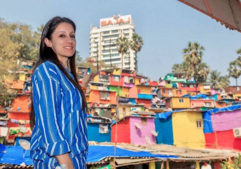 A professora Nagi, da Índia, ganhou o prêmio Global Teacher Prize por levar educação e transformar favelas em 800 salas de aula. - Foto: HindustanTimes