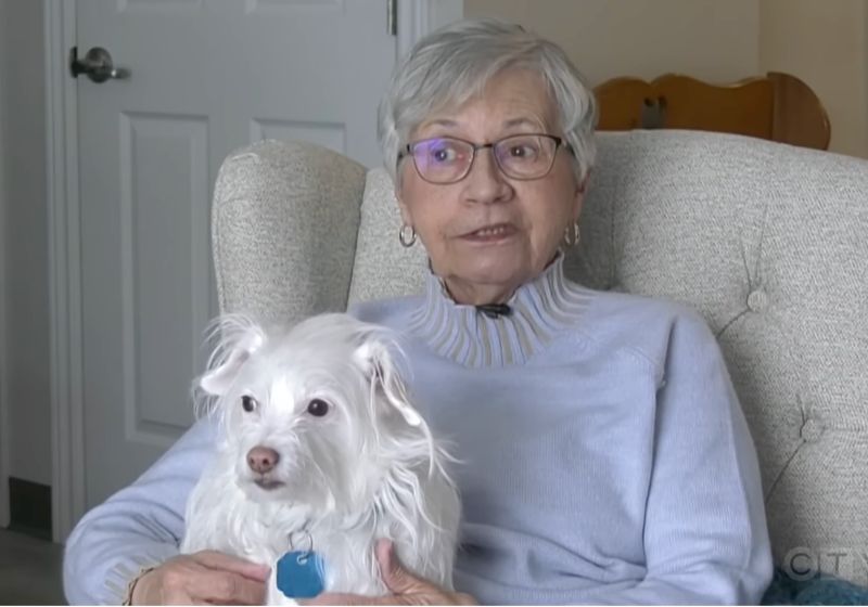 A tutora Linda, a cachorra Rosa, que ouve gritos de socorro e salva o vizinho idoso. - Fotos: reprodução/CTVNews