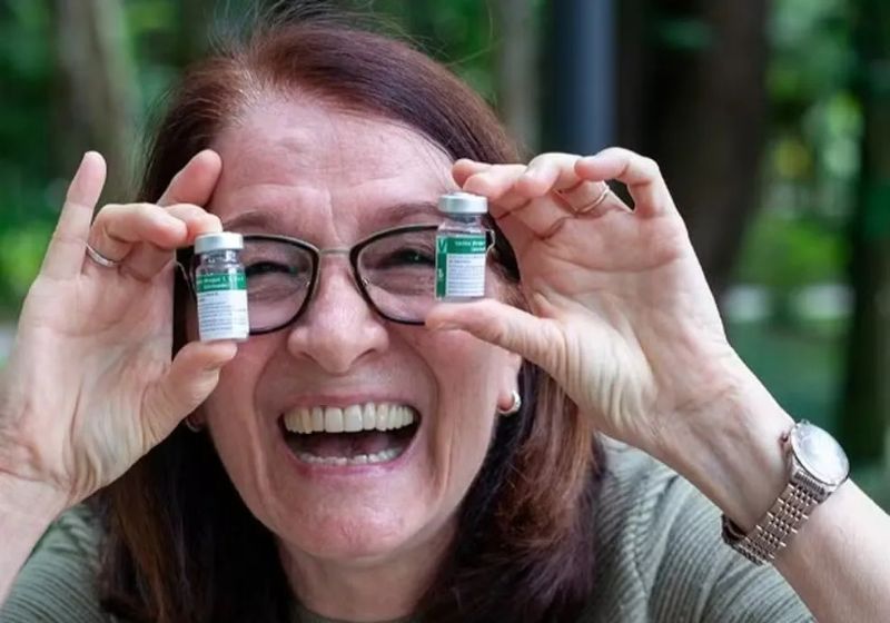 Neuza Frazzati é a pesquisadora que desenvolveu a vacina 100% brasileira contra a dengue em dose única, que já está em testes em 3 cidades brasileiras. - Foto: divulgação