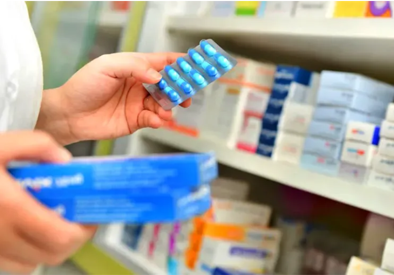 Uma nova lei permitirá que supermercados poderão vender remédios, desde que sigam regras sanitárias específicas - Foto: reprodução