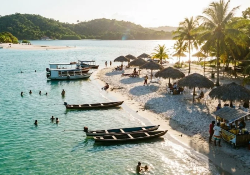 Alter do Chão, no Pará, foi considerada uma das praias mais lindas do mundo pelo The Guardian - Foto: Shutterstock