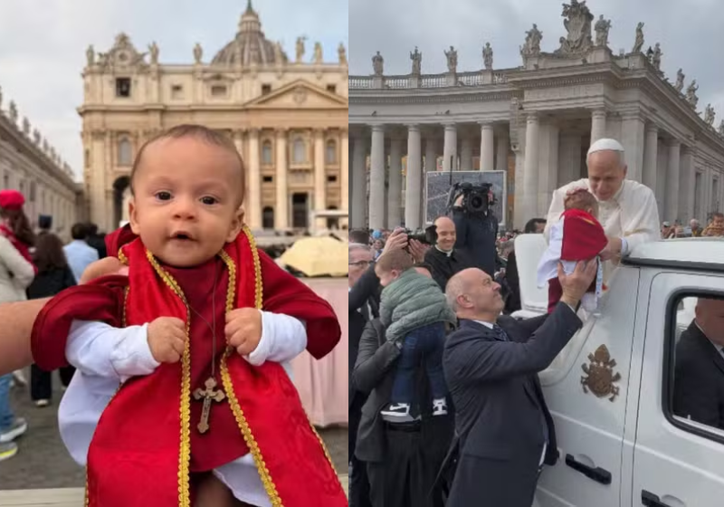 O bebê foi vestido de papa e acabou ganhando a bênção do pontífice. Muito fofo! - Foto: reprodução redes sociais