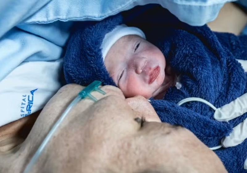 A bebê Olívia nasceu com saúde. A mãe foi diagnosticada com câncer avançado durante a gravidez - Foto: TV Anhanguera