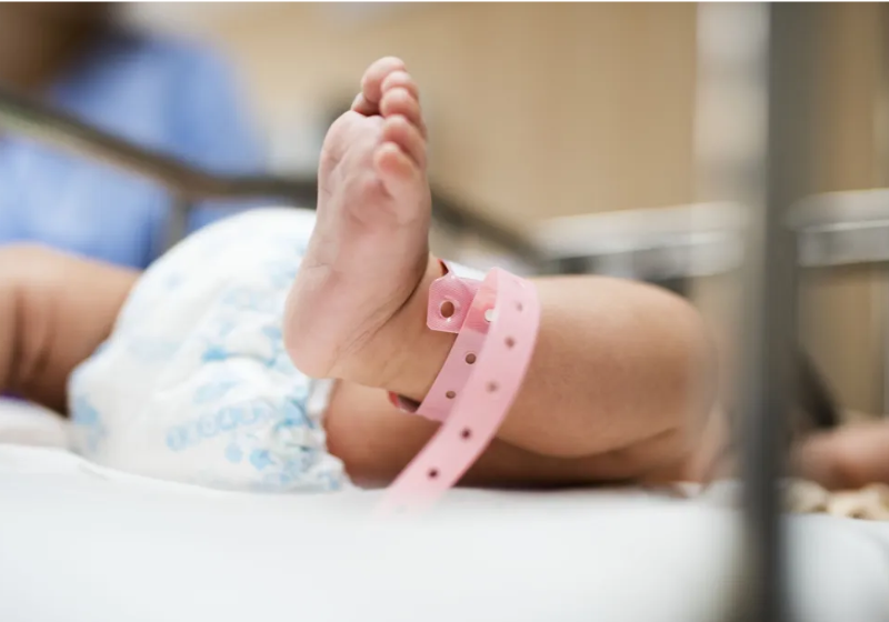 Os pesquisadores desenvolveram um sistema que identifica dores em recém-nascido a partir da IA - Foto: Freepik