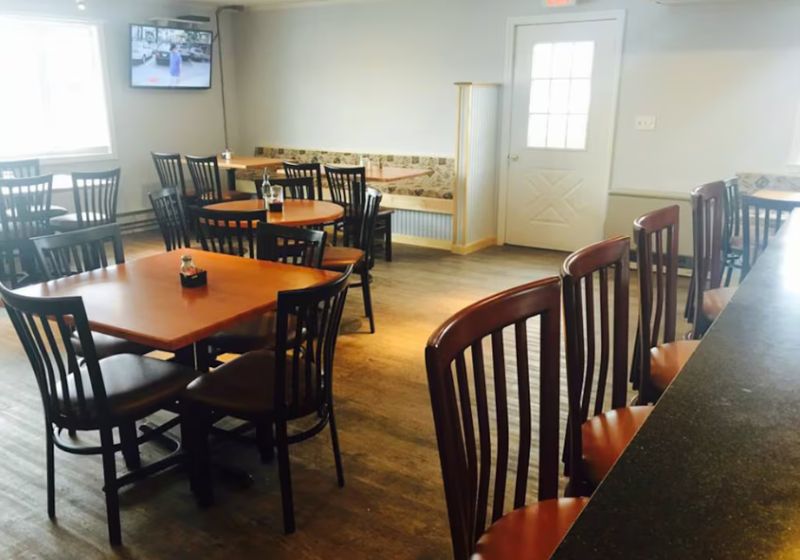 Todo mundo agora quer ir nesse restaurante que fez 5 milionários em menos de 2 anos, nos EUA. Todos compraram bilhetes de loteria lá e ganharam boladas. - Foto: Old South Diner