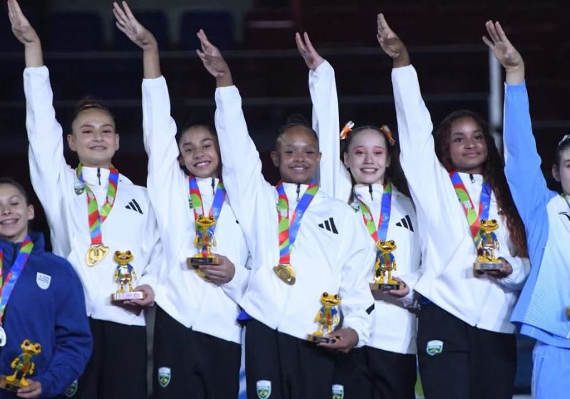 As equipes feminina (foto) e masculina do Brasil conquistaram medalhas de ouro na Ginástica Artística nos Jogos-Olímpicos Juvenis, no Panamá. Foto: @upagpagu